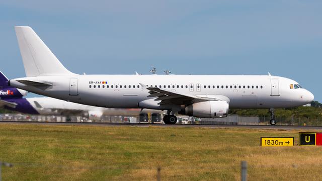 ER-AXA:Airbus A320-200:Air Moldova